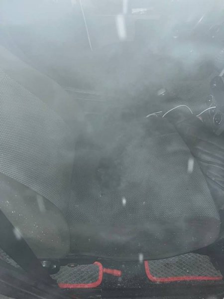 В Горячем Ключе сотрудники полиции спасли мужчину из задымленного автомобиля